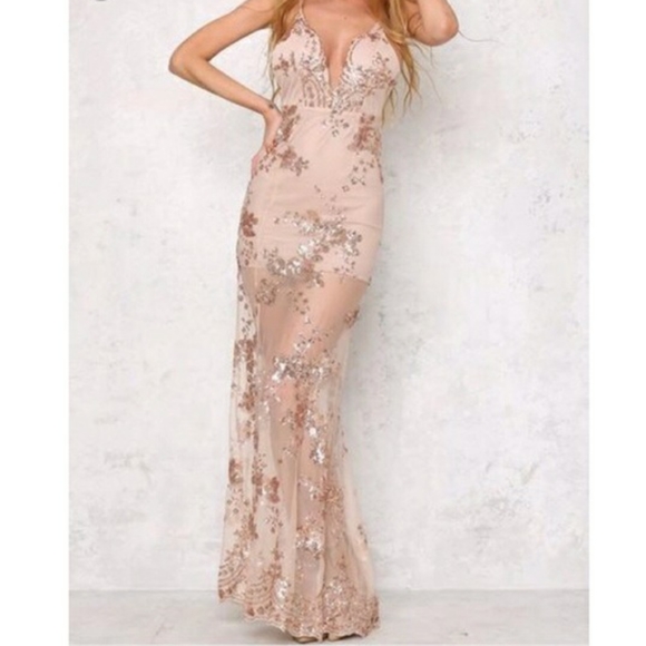 Forever 21 Dresses & Skirts - 🌼Host Pick🌼 Forever 21 RoseGold Sequin Dress